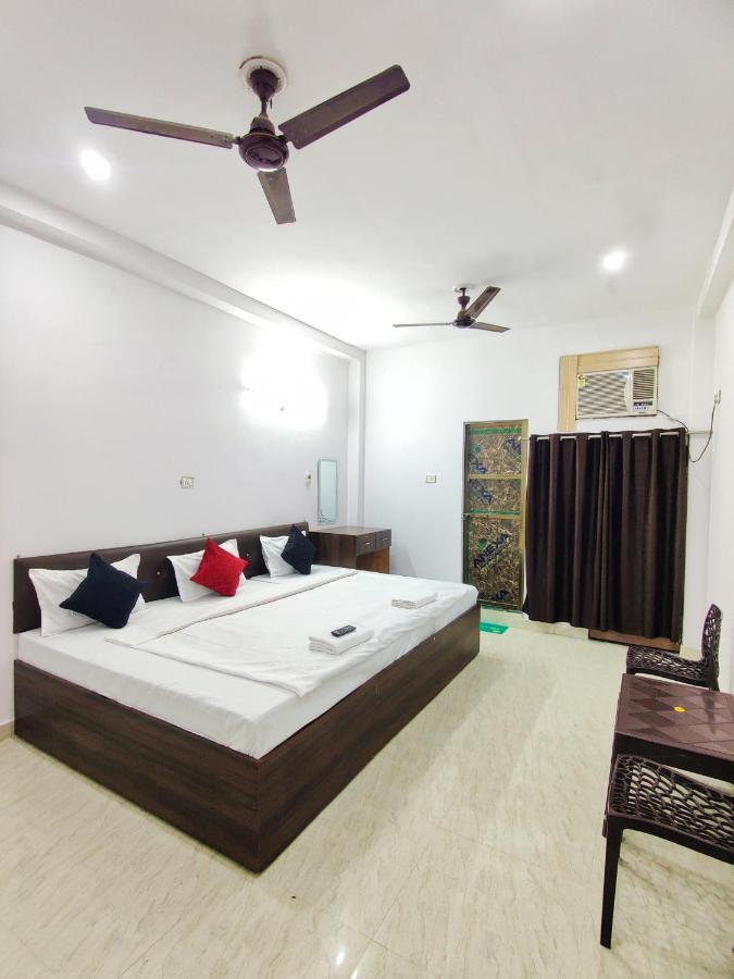 Kohinoor Varanasi